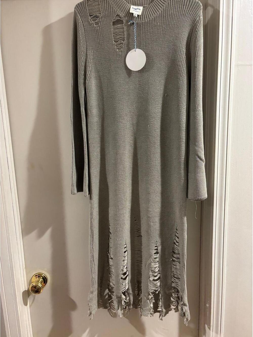 NWT Hayden Los Angeles Distressed Sweater Dress Size Medium